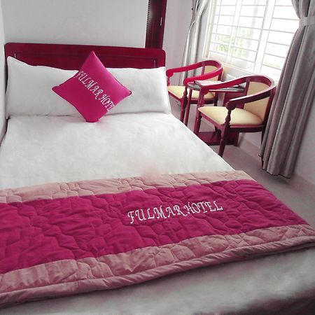 Fulmar Hotel Дананг Екстериор снимка