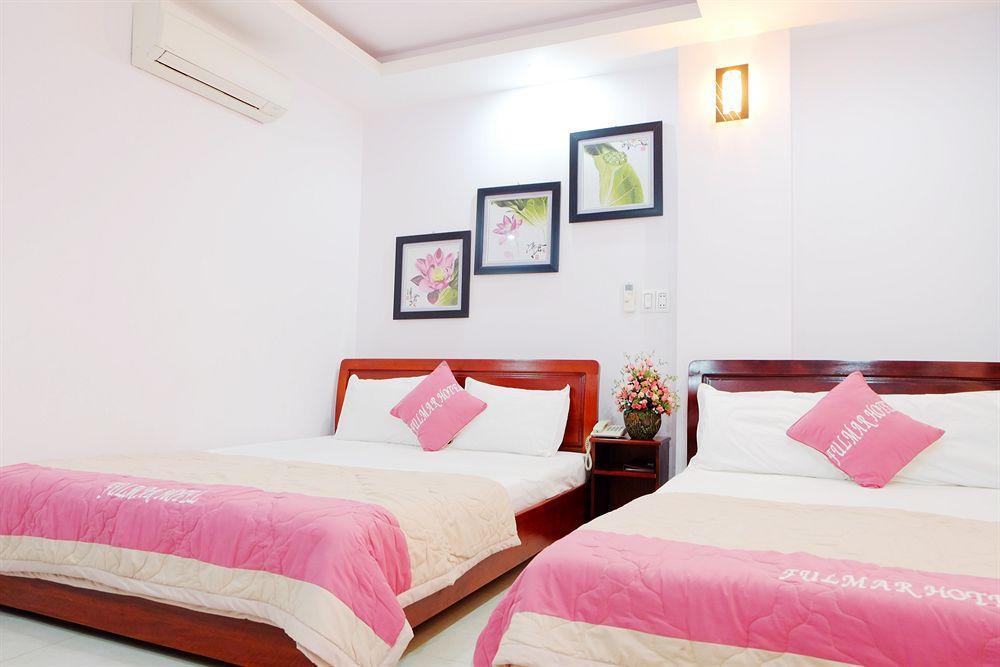 Fulmar Hotel Дананг Екстериор снимка