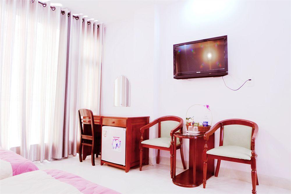 Fulmar Hotel Дананг Екстериор снимка
