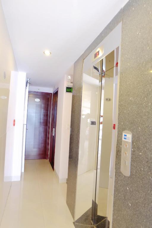 Fulmar Hotel Дананг Екстериор снимка