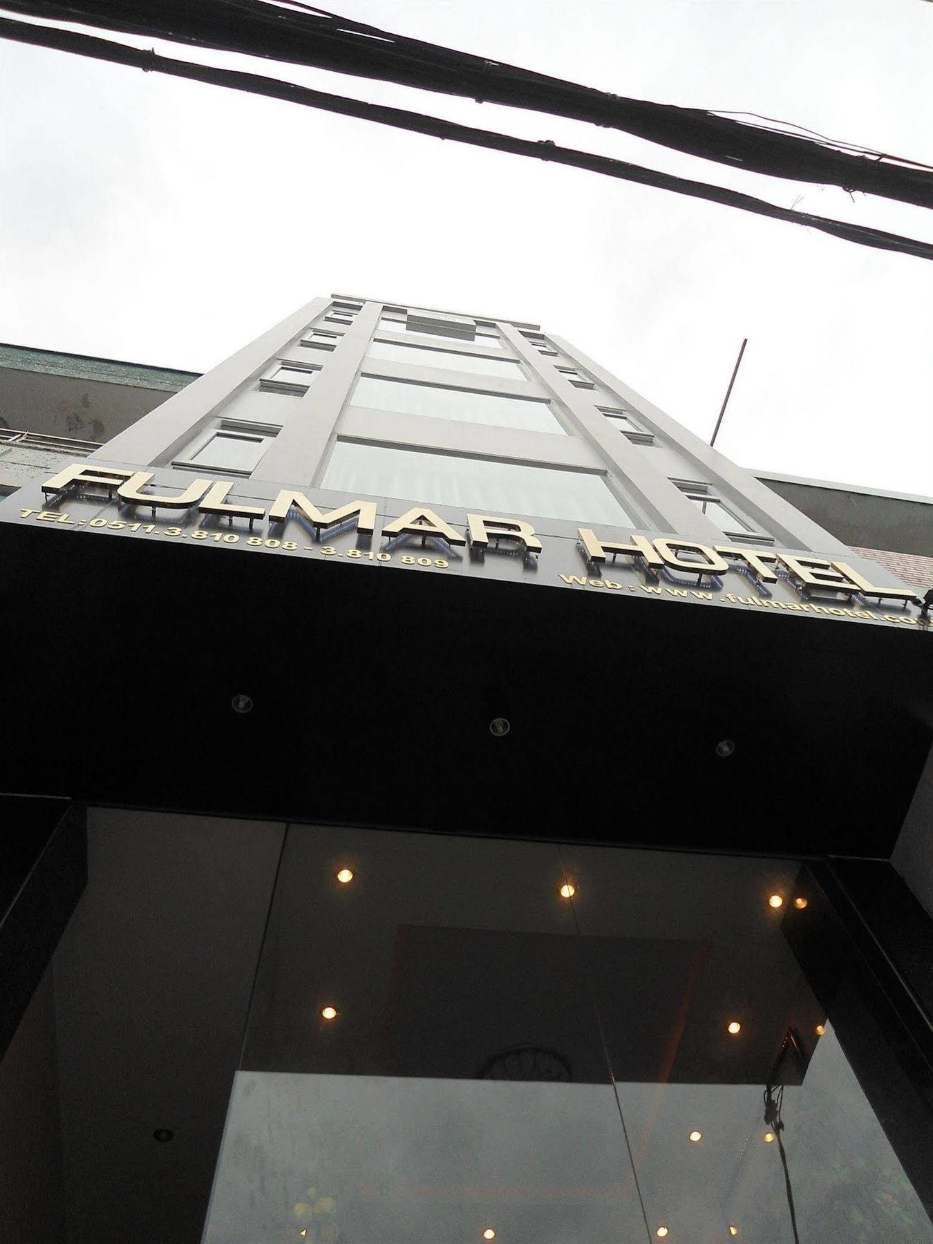 Fulmar Hotel Дананг Екстериор снимка