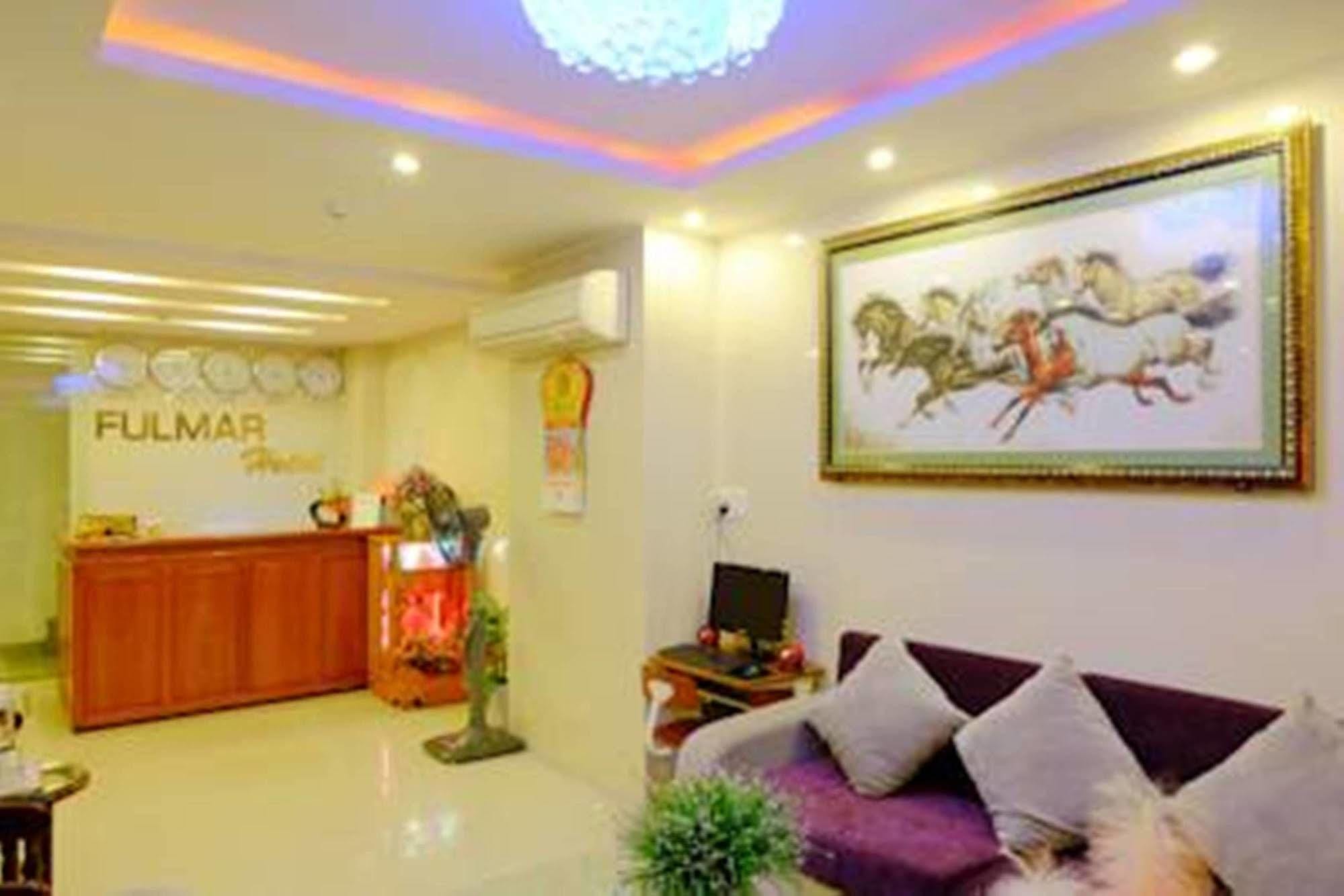 Fulmar Hotel Дананг Екстериор снимка